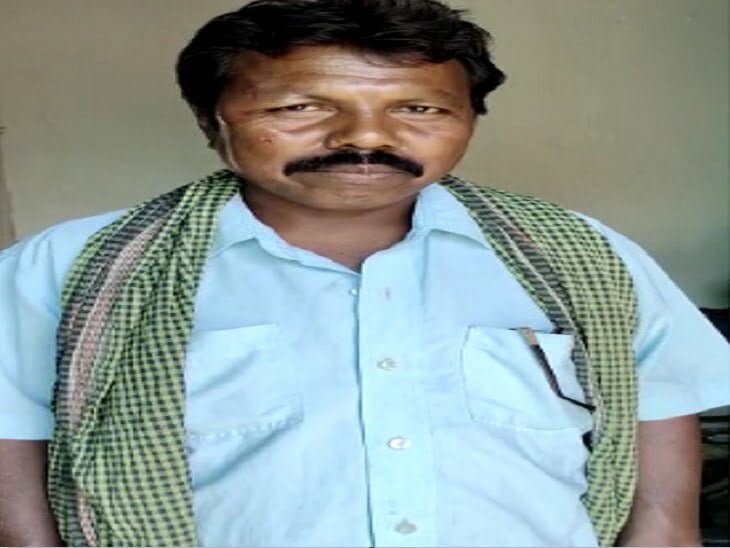 नत्थू सिंह के चेहरे के अलावा शरीर के कई हिस्सों में चोट आई है।