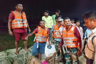 सुसाइड करने आधी रात को गहरे नाले में कूदा युवक, देखते रह गए राहगीर, अनहोनी के डर से...