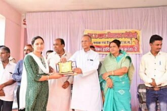 कोडिय़ा में पंचायत स्तरीय शिक्षक सम्मान समारोह का हुआ आयोजन, गृहमंत्री साहू हुए शामिल