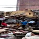 बड़ी खबर: दो मंजिला इमारत ढहने से चार साल की बच्ची समेत तीन की मौत, बरसाती नाले में डूबे 6 बच्चे