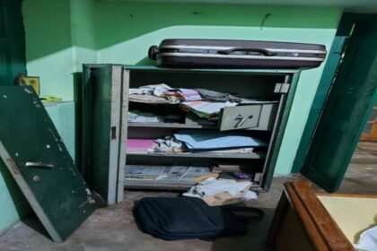 कांग्रेस नेता के घर में चोरी, 1 किलो चांदी, 10 तोला सोना और 2 लाख कैश ले उड़े चोर, परिवार के साथ थे रायपुर में