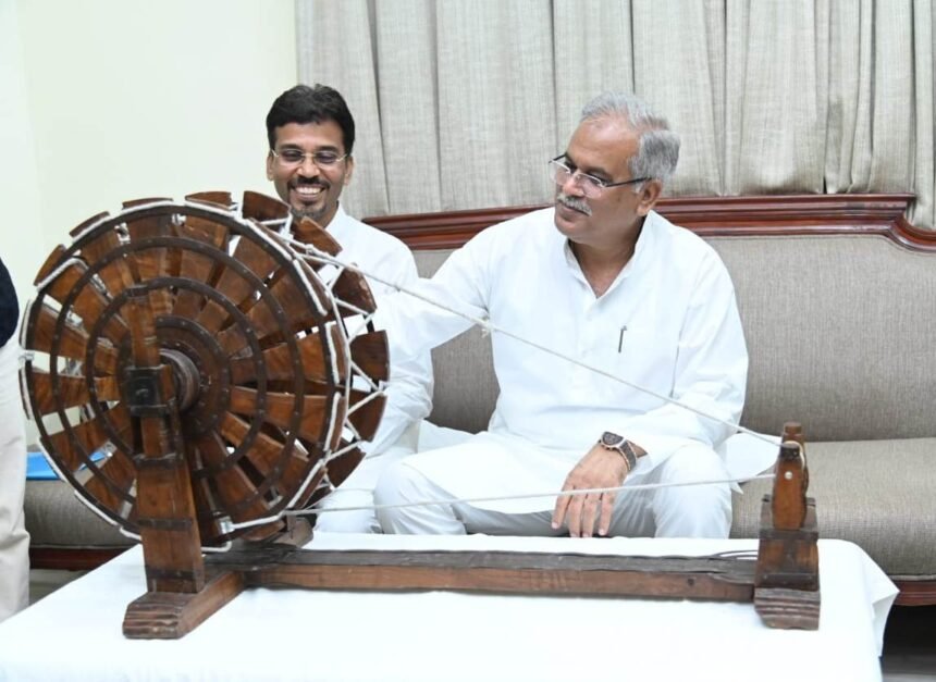 राष्ट्रपिता महात्मा गांधी के ग्राम सुराज की परिकल्पना पर काम कर रही छत्तीसगढ़ सरकार: भूपेश बघेल