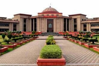 शपथ ग्रहण समारोह: छत्तीसगढ़ उच्च न्यायालय के मुख्य न्यायाधीश के रूप में कल शपथ लेंगे रमेश सिन्हा