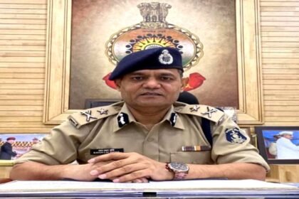 बीच सड़क बर्थ-डे सेलिब्रेट किया तो खानी पड़ेगी जेल की हवा, Video वायरल होने पर थानेदारों पर होगी कार्रवाई, जानिए क्यों सख्त हुए IG