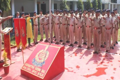 देश की एकता और अखंडता की शपथ लेकर SSB जवानों ने लगाई दौड़, शपथ लेकर बनाई मानव श्रृंखला