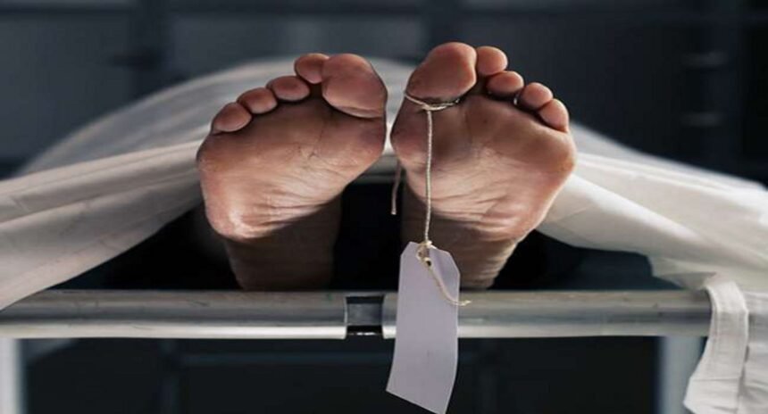 ड्यूटी से घर लौट रहे पोस्टमैन को तेज रफ्तार मालवाहक ने रौंदा, मौके पर ही मौत, परिवार का रो-रोकर हुआ बुरा हाल