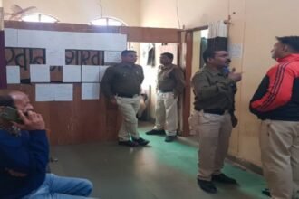 Big Breaking: छत्तीसगढ़ में ED का बड़ा छापा, धमतरी के कलेक्टर ऑफिस में दबिश, इस विभाग के अधिकारी से चल रही पूछताछ