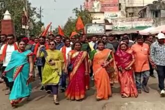 छत्तीसगढ़ में बौद्ध महासभा में हिंदू देवी-देवताओं के खिलाफ अभद्र टिप्पणी से मचा जमकर बवाल, हिंदू संगठनों ने फूका कांग्रेस नेता का पुतला