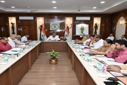 CG कैबिनेट की बड़ी बैठक शुरू, CM की अध्यक्षता में इन महत्वपूर्ण मुद्दों पर चर्चा के बाद लिया जाएगा निर्णय