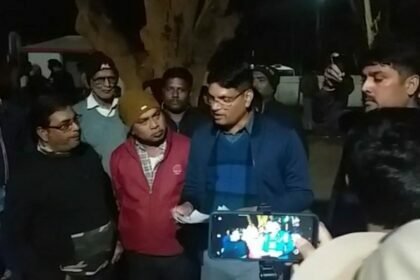 CG में मुस्लिम युवक के घर से मिली लड़की, धर्म परिवर्तन का शपथ पत्र देख लोगों ने आधी रात घेरा एसपी ऑफिस, लड़की बोली प्यार करती हूं…