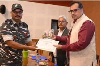 World Aids Day: HIV/Aids के क्षेत्र में कार्य कर रहे व्यक्तिगत तथा संस्थाओं का हुआ सम्मान