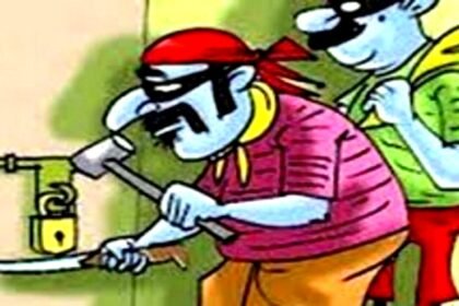 हैदराबाद गई डॉक्टर के घर लाखों रुपए की चोरी, सोने-चांदी के ज्वेलरी के साथ स्कूटी और स्मार्ट टीवी भी उठा ले गए चोर