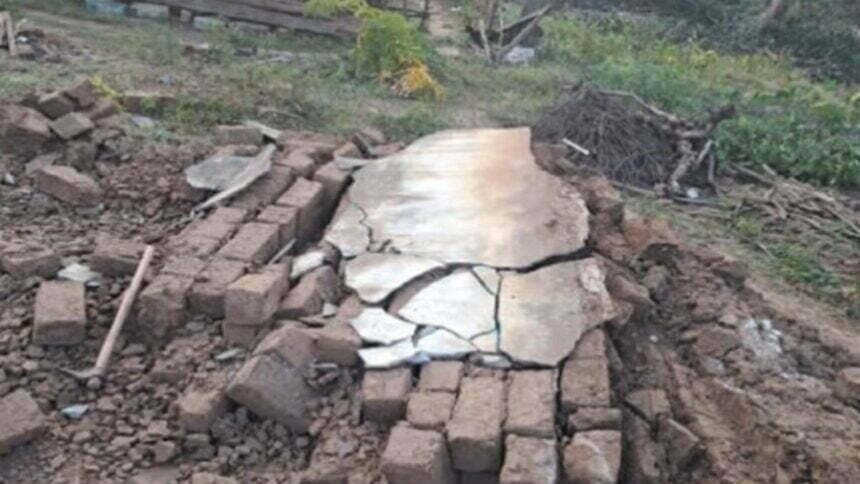 सफाई करने के दौरान गिरी दीवार, हादसे में गई जान
