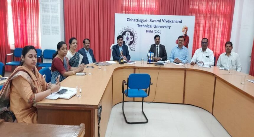 अब बीटेक छात्रों को मिलेगी डबल डिग्री, CSVTU ने देश के सबसे पुराने JNTU से किया करार, बैठक में शामिल हुए दोनों यूनिवर्सिटी के VC