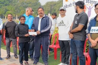दुर्ग जिला ओलंपिक खेल महोत्सव का आगाज, ओपनिंग मैराथन में SP के साथ दौड़े सैकड़ों खिलाड़ी, जीतने वालों को मिला नकद पुरस्कार