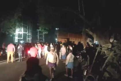 Big Accident: बेकाबू ट्रक ने पेड़ के नीचे पूजा कर रहे 30 लोगों को कुचला, 8 की मौके पर मौत, राष्ट्रपति और PM ने जताया दु:ख