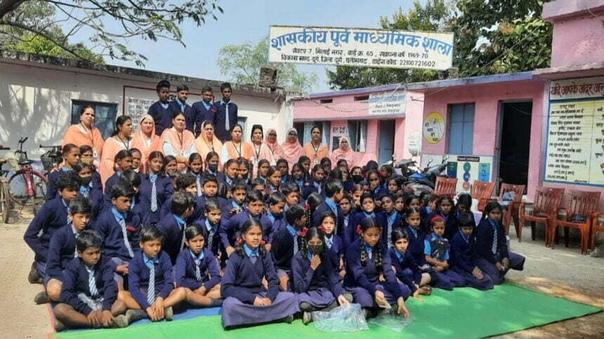नेक पहल : अल मदद ने बांटे जरूरतमंद बच्चों को गर्म कपड़े