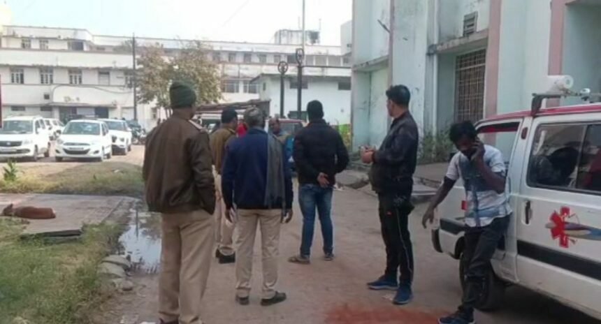 MP से आरोपी को लेकर आ रही CG पुलिस की गाड़ी पलटी, ड्रायवर की मौत, 5 पुलिसकर्मी घायल, ASI की हालत गंभीर