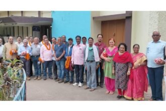 रिटायर कर्मियों को दी ससम्मान विदाई, सेक्टर-6 सोसाइटी को आर्थिक समृद्धि दी बीएसपी कर्मियों ने: मिश्र