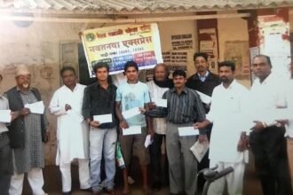 छत्तीसगढ़ रेल यात्री सेवा संघ ने जनता को हो रही परेशानियों से रेलमंत्री को अवगत कराते सौंपा ज्ञापन, रूट बदलने उठ रही मांग