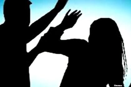 खाना खाते वक्त मिया-बीबी में हुआ ऐसा झगड़ा, बेसुध होते तक पीटता रहा पति, अस्पताल में महिला ने तोड़ दिया दम