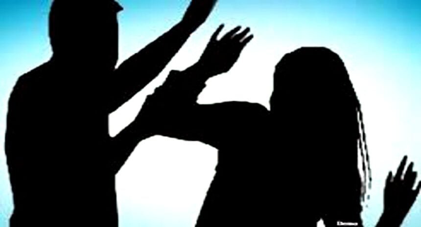 खाना खाते वक्त मिया-बीबी में हुआ ऐसा झगड़ा, बेसुध होते तक पीटता रहा पति, अस्पताल में महिला ने तोड़ दिया दम