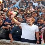 राहुल गांधी की भारत जोड़ो यात्रा में युवक ने खुद को लगाया आग, किसानों ने यात्रा के रास्ते में फेंके लहसुन, राज्य सरकार के खिलाफ कह दी ये बड़ी बात