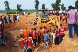 जगदलपुर खदान हादसा: मरने वालें की संख्या बढ़कर हुई 7, तीन मजदूर अभी भी लापता, रेसक्यू में जुटी एसडीआरएफ और पुलिस