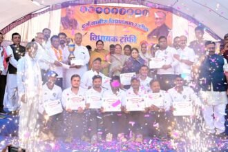 विधायक ट्रॉफी : भव्य आतिशबाजी और रंगारंग के साथ शानदार समापन, छांतागढ़ मोहलई की टीम बनी चैम्पियन