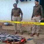 CG Crime: हैंड ड्रिल गले में घुसाकर युवक की हत्या, बिस्तर पर मिली खून से सनी लाश