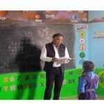 छत्तीसगढ़ के इस कलेक्टर की नेक सोच ने संवार दी 12 घुमांतु बच्चों की जिंदगी, पहले बीनते थे कचरा अब स्कूल में पढ़ रहे किताबें