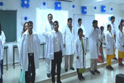प्रदेश के सबसे बड़े सरकारी मेडिकल कॉलेज में वाइट कोट सेरेमनी, भावी डॉक्टरों ने शव के लिए ली शपथ, जानिए क्यों निभाई अनोखी परंपरा