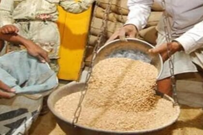 10 शासकीय राशन दुकानों पर लगा ताला, प्रावधानों का उल्लंघन करने पर एसडीएम ने किया निलंबित