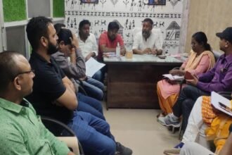 पीडब्ल्यूडी हुआ सख्त, इंजीनियरों के साथ समीक्षा कर काम बेचने वाले ठेकेदारों की बनेगी सूची