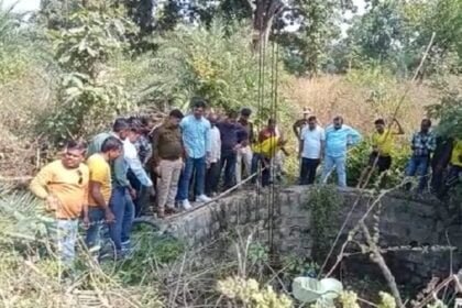 Big Breaking: नायब तहसीलदार की लापता कार मिली कुएं में, पत्नी सहित सवार सभी चारों की मौत, रेस्क्यू अभियान में जुटी पुलिस