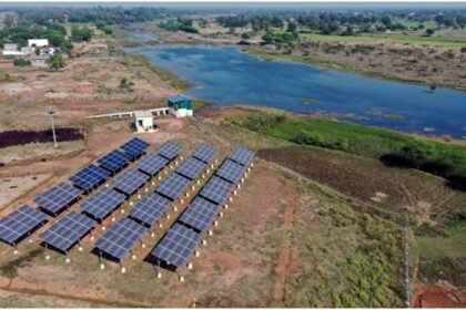 कका ये ते चार साल में का कर देस, सूरज के आंच म परदेश के का हाल होगे….? एकर मन के जीवन तो....