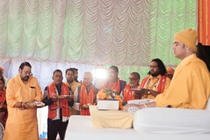 सनातन धर्म में भगवान के कई रूप पर उनके पास न तो भगवान का रूप और न ही भगवान