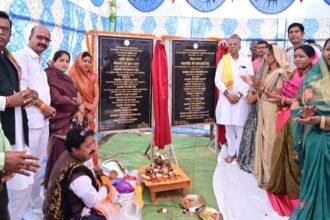 ताम्रध्वज साहू ने किया शिवनाथ नदी पर उच्चस्तरीय पुल निर्माण कार्य का शिलान्यास, कहा-आपस में जुडेंगे 50 गांव