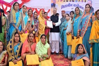 मितानिनें हुई सम्मानित: गृहमंत्री ने कहा-प्रदेश की जनता का स्वास्थ्य को बेहतर बनाने मितानिन बहनों का बहुत बड़ा योगदान, प्रशिक्षण भवन के लिए 20 लाख की घोषणा