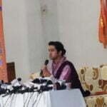 मुस्लिम युवती ने अपनाया हिंदू धर्म, कहा-यहां भाई-बहन की शादी नहीं होती, बागेश्वर धाम के दरबार में बोली युवती