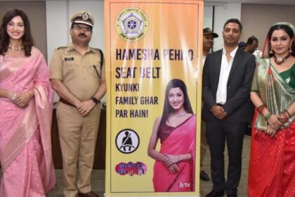 Road Safety Week: ट्रैफिक नियमों पर लोगों में जागरूकता लाने टीवी शो की भाभियों ने पुलिस के साथ मिल अभियान की शुरूआत की