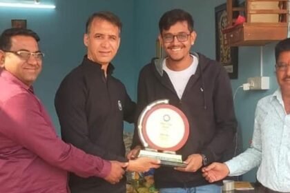 सीसीसीएआई का 'चेम्बर हमारा है' पर हुई चर्चा, व्यापारियों की जानी समस्याएं, उत्कृष्ट योगदान के लिए कैलाश हुए सम्मानित