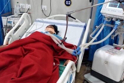 जिला अस्पताल रोज कर रहा नये-नये कारनामे, मरीजों की जान बचाने लगा रहा जी जान