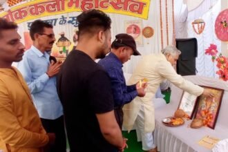 पुरखा के सुरता कार्यक्रम का विधायक ने दीप प्रज्वलित कर किया शुभारंभ