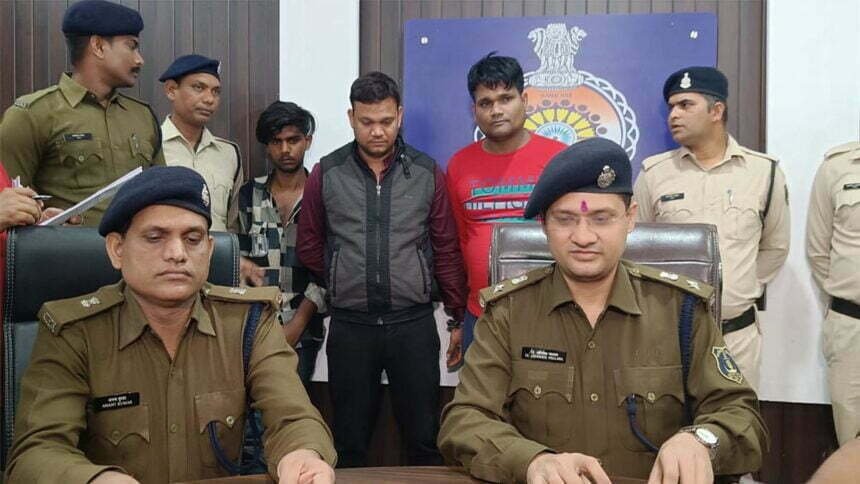 Durg Crime News: गांजा तस्करी में दो जीआरपी आरक्षक सहित तीन गिरफ्तार, 2.40 लाख का मादक पदार्थ जब्त