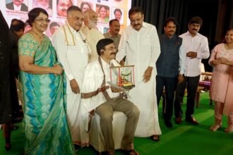 भारतीय शिक्षा के इकोसिस्टम में बेहतरी और 112 गावों को गोद लेकर उसके उत्थान व अनेक उत्कृष्ठ कार्यों के लिए लाइफ टाइम अचीवमेंट अवार्ड से नवाजे गए कोनेरू सत्यनारायणा