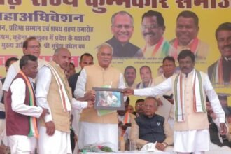 आधुनिक युग में अस्तित्व की लड़ाई लह रहा कुम्भकार समाज, सरकार करेगी हर संभव मदद-भूपेश बघेल