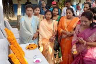 महापौर ने ध्वजारोहण कर नगर निगम की उपलब्धियों पर प्रकाश डाला