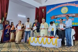 साइंस कॉलेज के वार्षिक महोत्सव में विधायक वोरा ने छात्रों को दी सौगात, 7 लाख के हाई मास्ट, 1 लाख छात्रवृत्ति, बनेंगे 20 अतिरिक्त कमरे