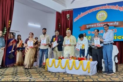 साइंस कॉलेज के वार्षिक महोत्सव में विधायक वोरा ने छात्रों को दी सौगात, 7 लाख के हाई मास्ट, 1 लाख छात्रवृत्ति, बनेंगे 20 अतिरिक्त कमरे